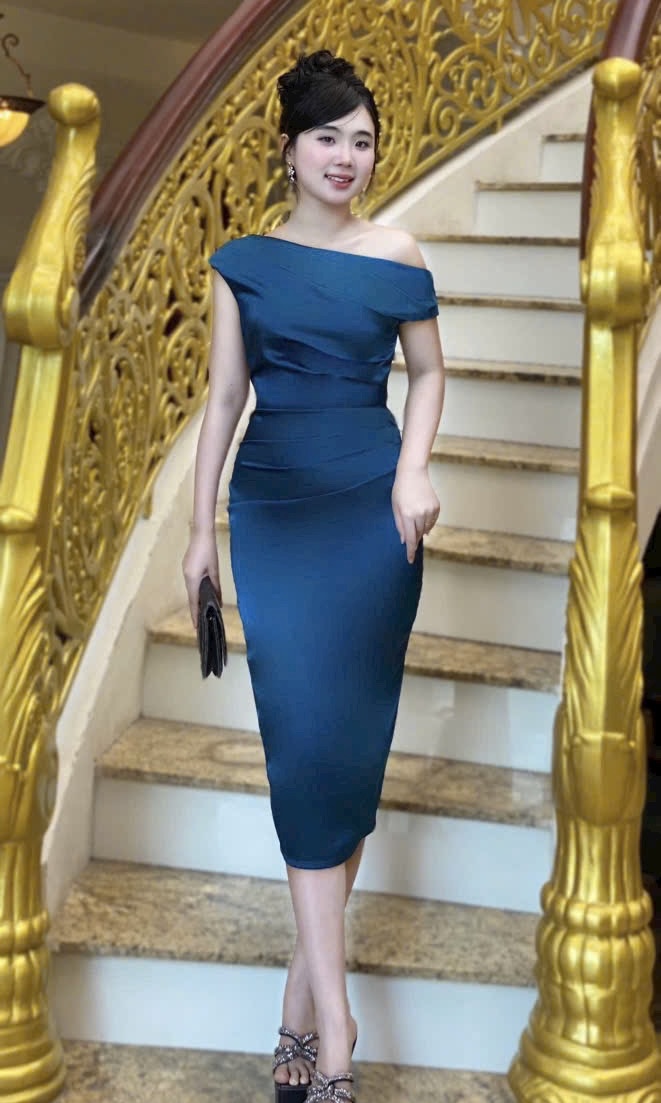 Đầm Body lệch vai